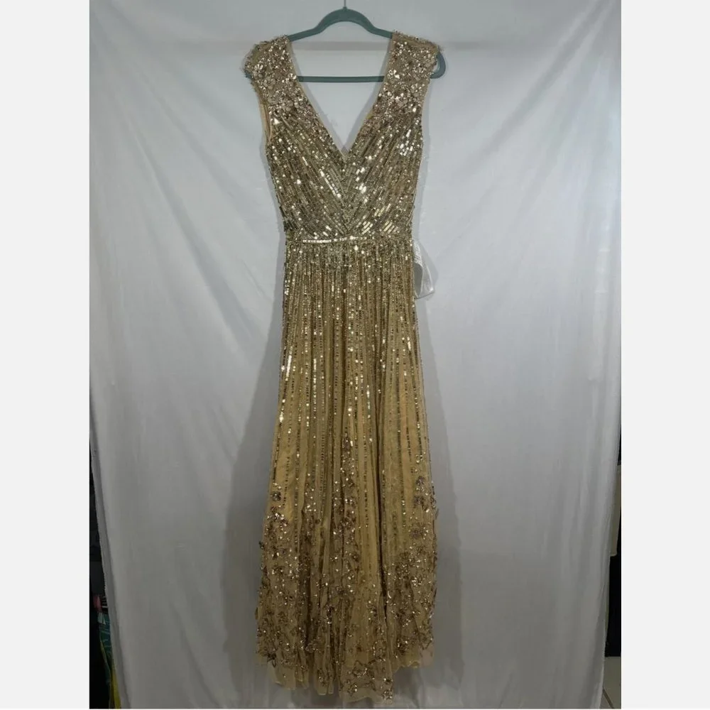 NWT $798 Mac Duggal [ 8 ] Sequin & Floral‎ Embellished Evening Gown Gold
